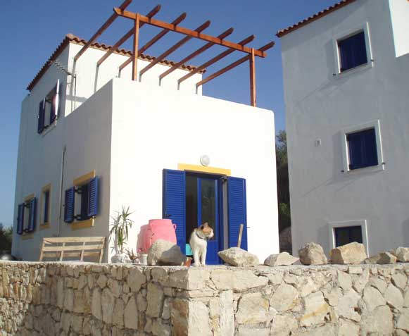 Κατοικία με θέα στην λίμνη Κουρνά και στην θάλασσα