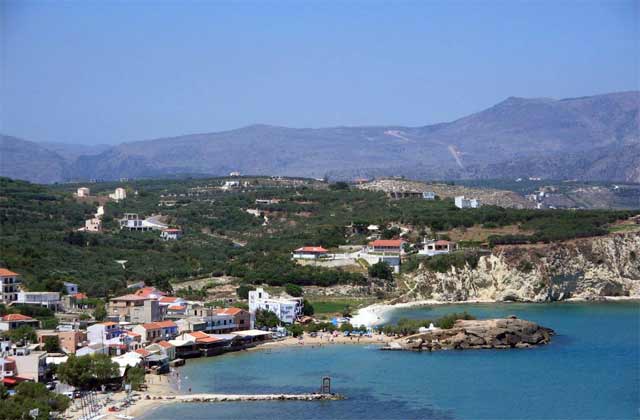 Λίγα μέτρα από την αμμουδιά