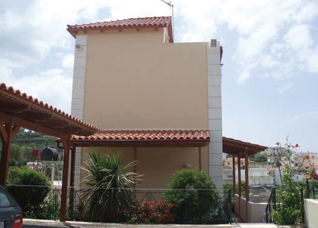 Apartment with sea views