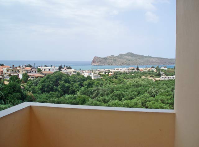 Apartment with sea views