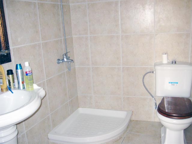 Neue komplett ausgestattete Wohnung mit Pool