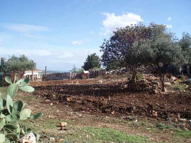 Οικόπεδο με πολύ ωραία θέα στα Λευκά Όρη