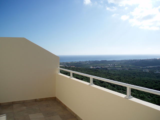 Villa with stunning sea views and pool