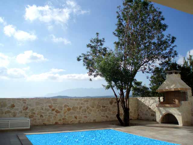 Hochwertiges Einfamilienhaus mit privatem Pool