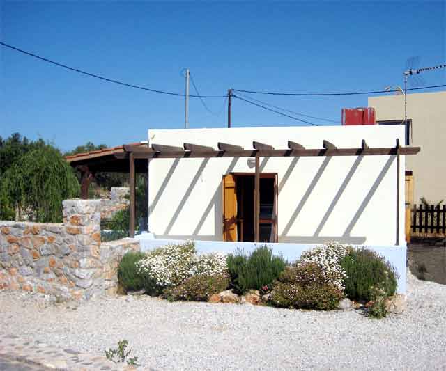 Bungalow with sharing pool