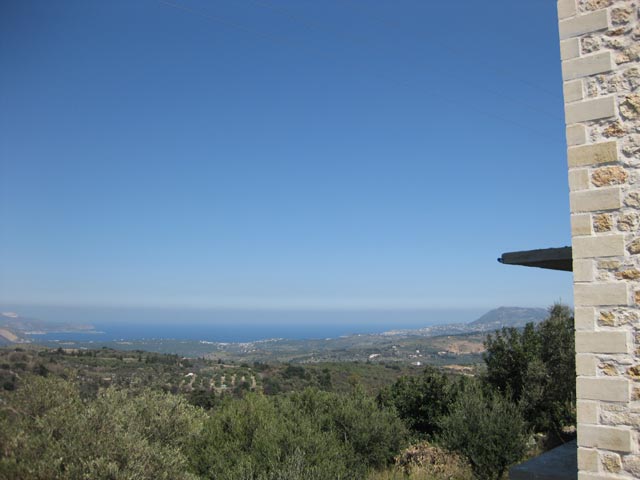 Θέα στα Λευκά Όρη και στην θάλασσα