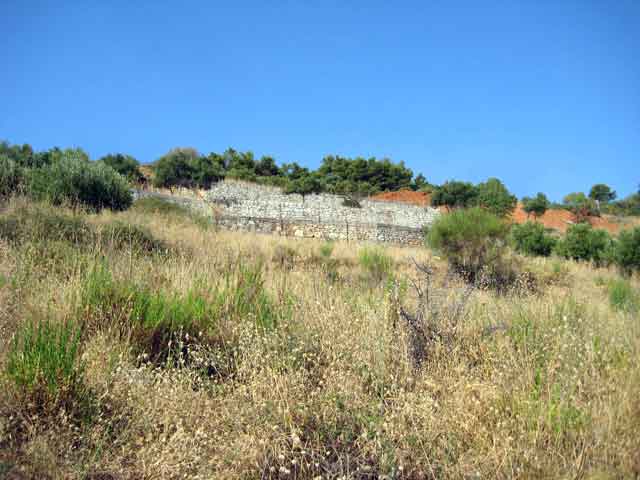 Attractive plot close to the sea