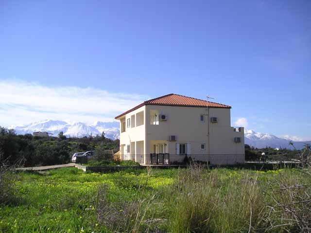 Neues Topangebot! Villa mit 2 Einheiten und Pool