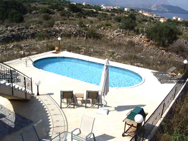 Neues Topangebot! Villa mit 2 Einheiten und Pool