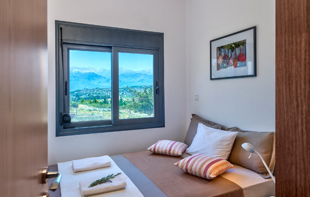 New villa with superb sea views