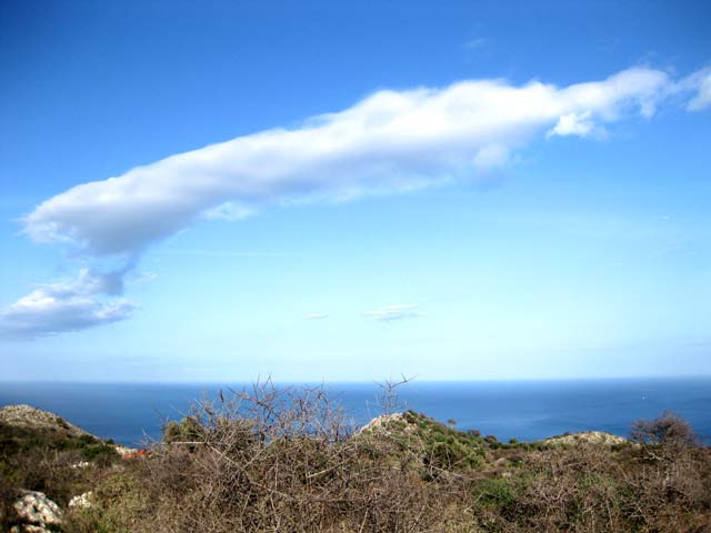 Plot with stunning sea views