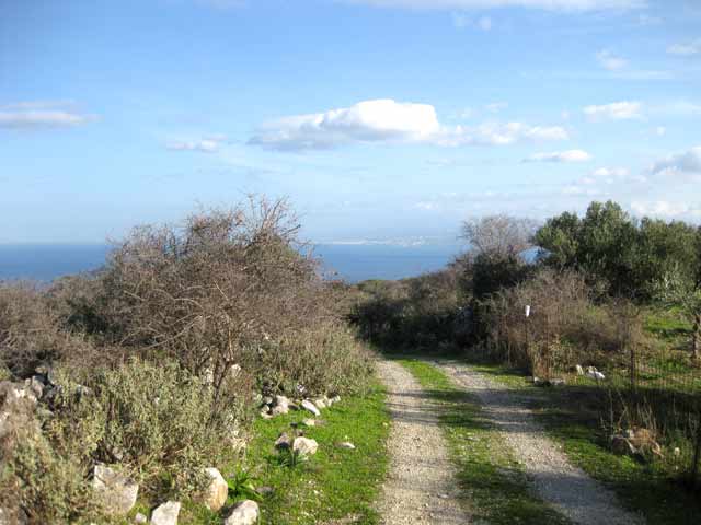 Plot with stunning sea views
