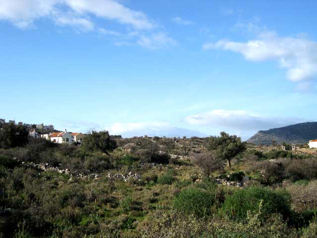 Plot with stunning sea views