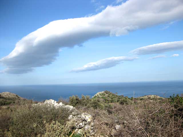 Plot with stunning sea views