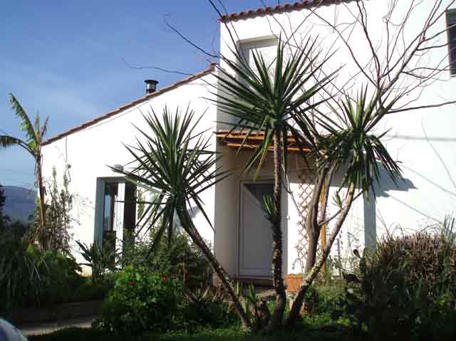 Spacious two-storey house with panoramic views