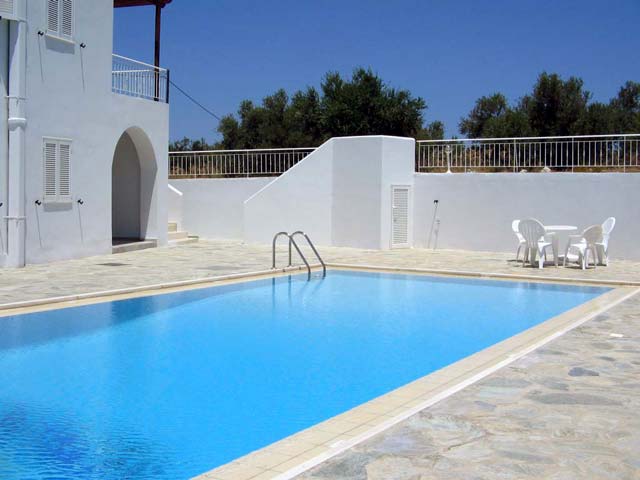 Charming apartment with a shared pool