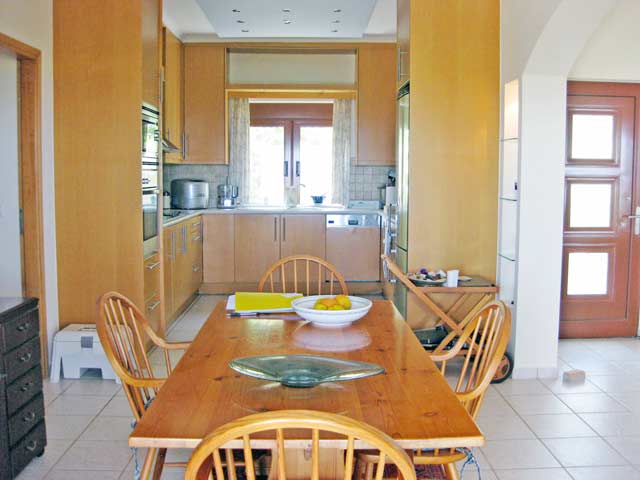 Comfortable home with prime views to the sea