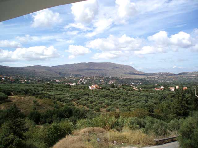 House with shared pool and stunning views