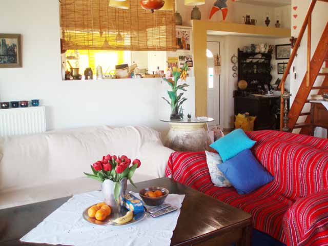 Villa with views to the sea and to the White Mountains