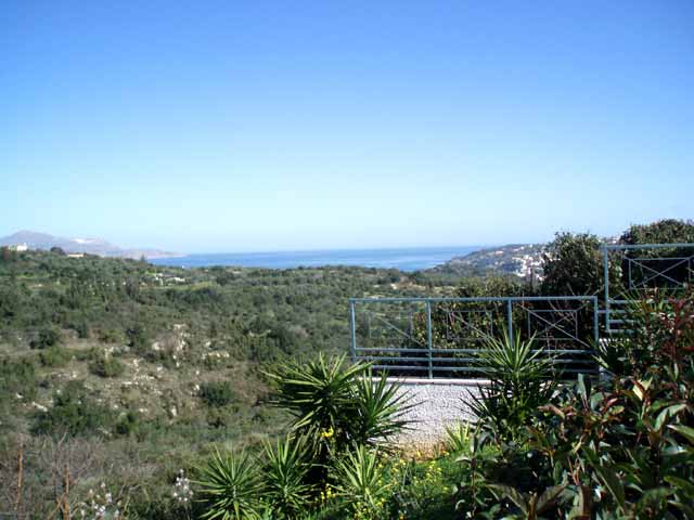 Villa with views to the sea and to the White Mountains