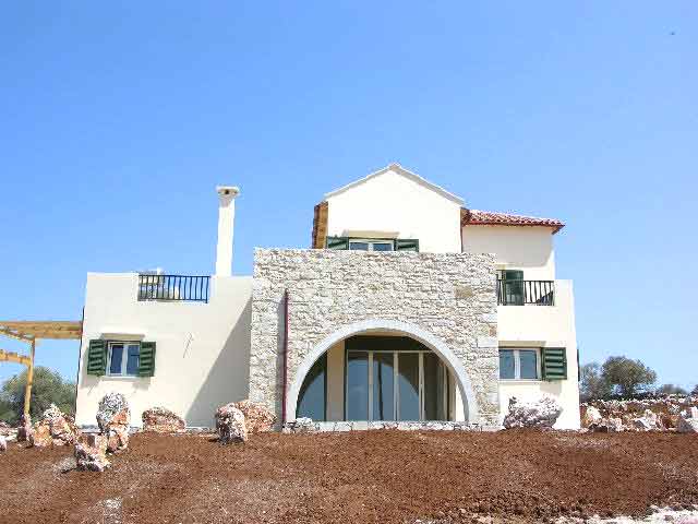 Exclusive villas close to Vamos
