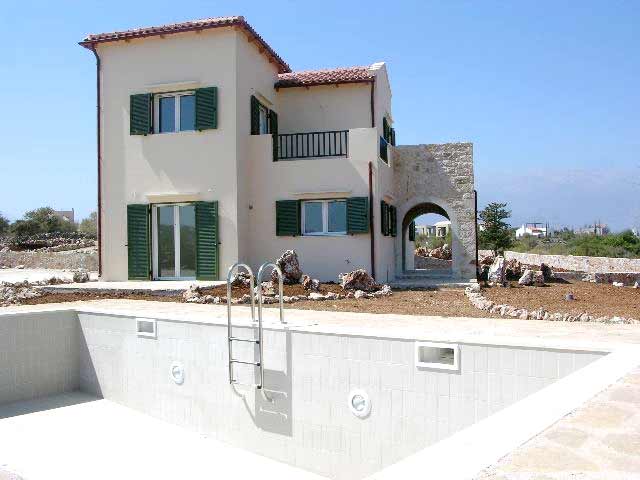 Exclusive villas close to Vamos