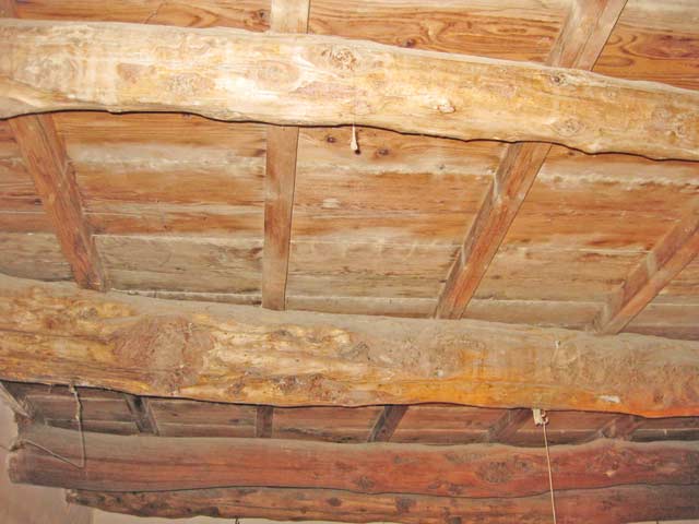 Renovation with high potential in Nio Horio