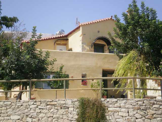 Renovated stone house in Loutraki