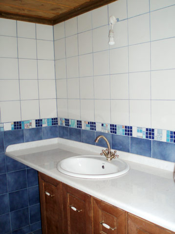 Renovated stone house in Loutraki