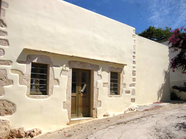 Renovated stone house in Plaka