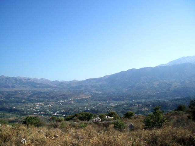 Plot in Vamos with stunning views