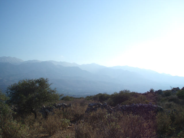 Plot in Vamos with stunning views