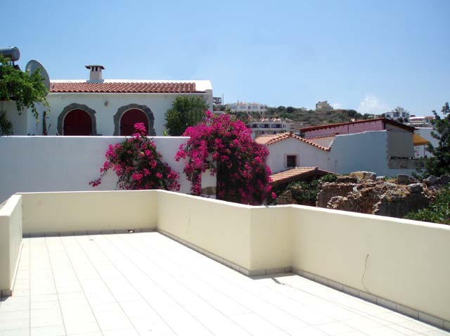 Set up your own business in Plaka