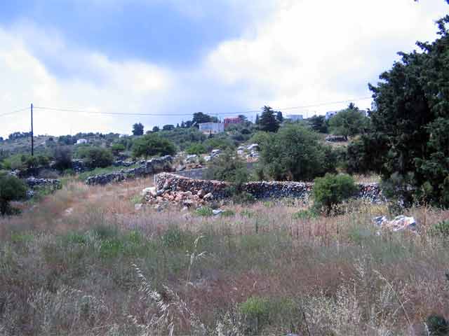 Beautiful plot with sea views